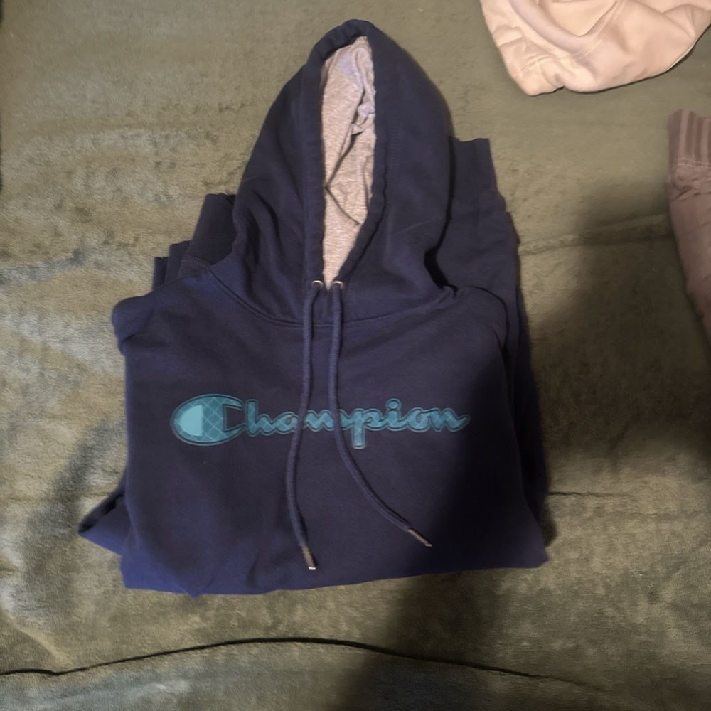Champion Navy Pullover